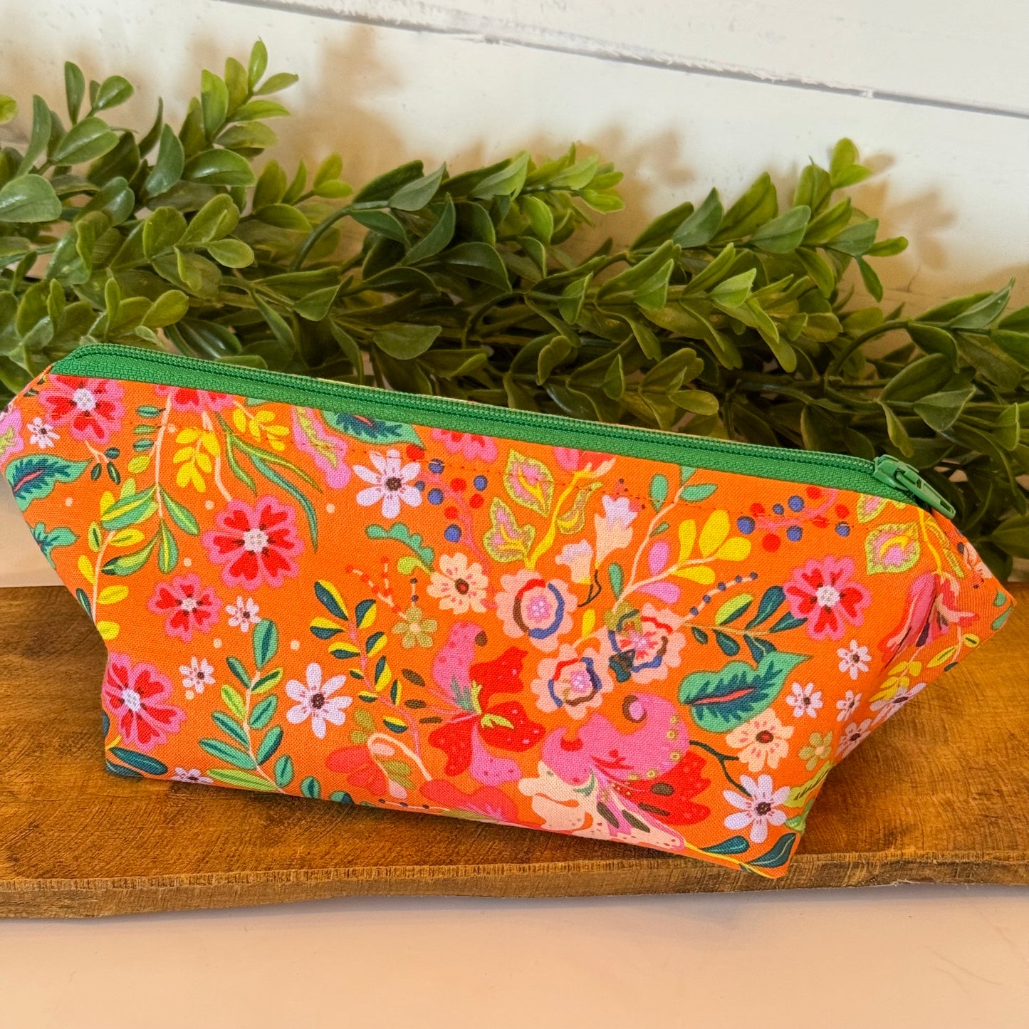 Frida Floral Pouch_Grn Zipper