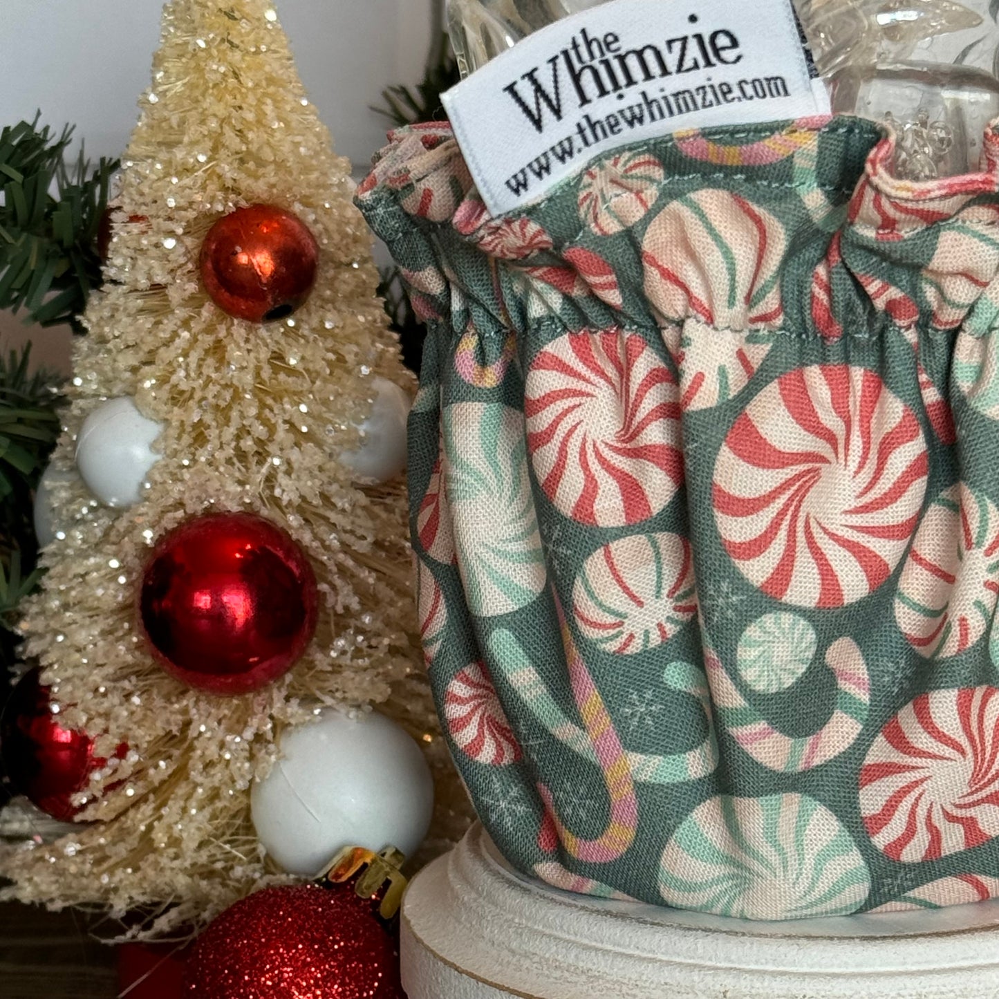 Frilly Christmas Whimzie